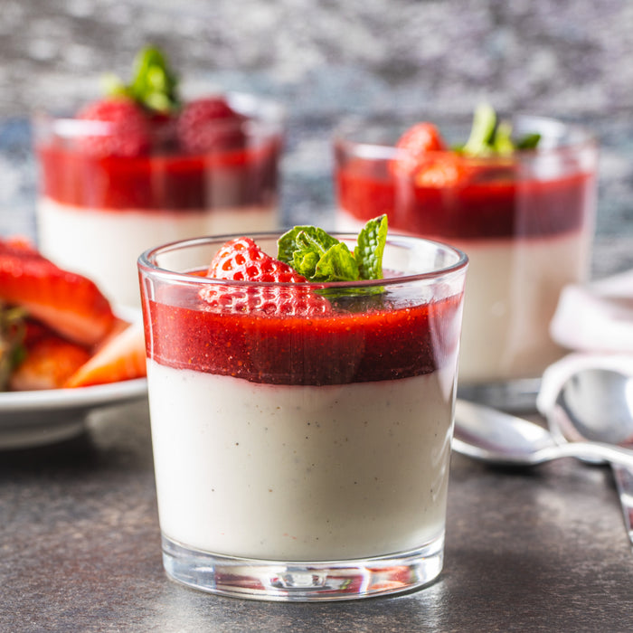 Strawberry Panna Cotta with yogurt