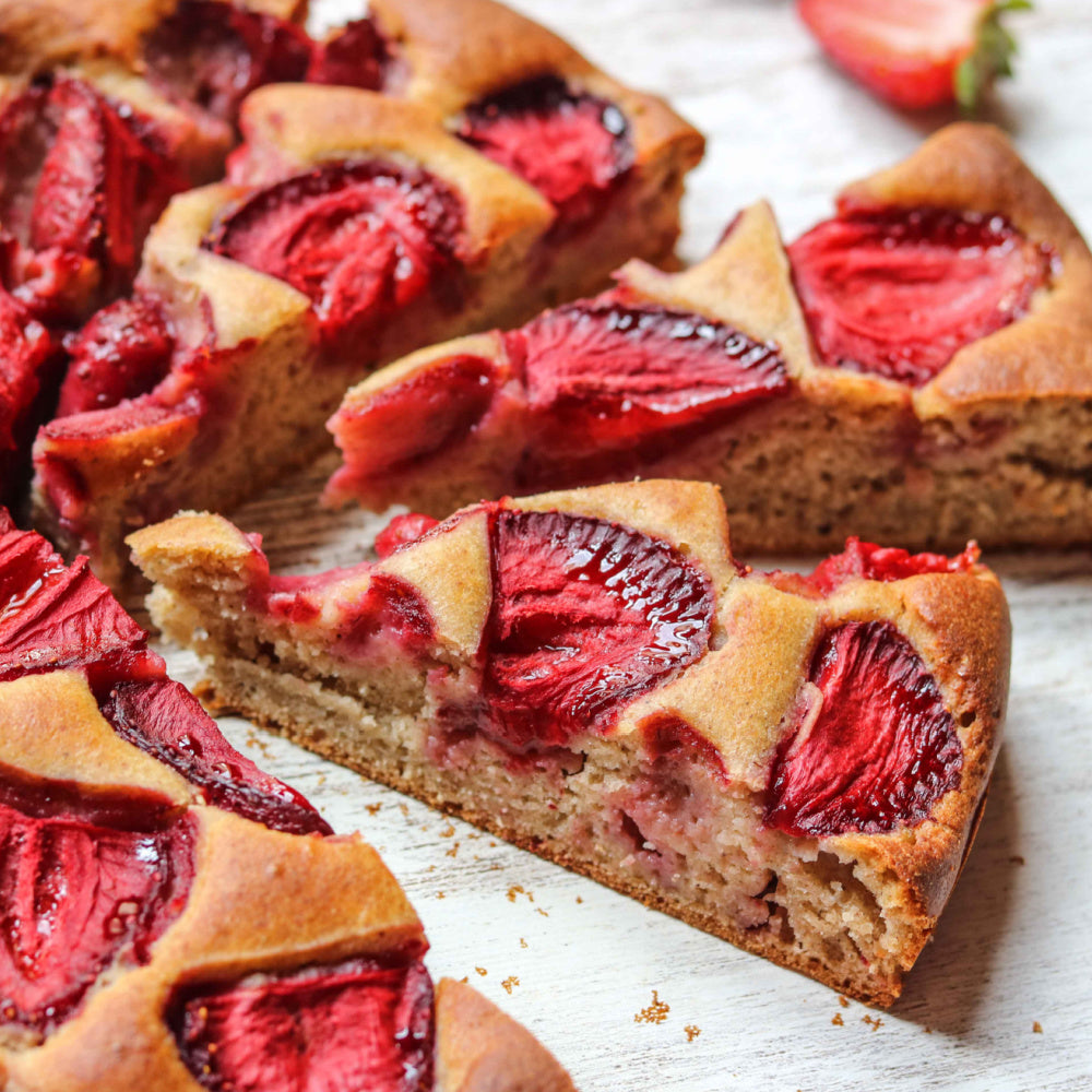 Banana Strawberry Cake TMPK Store banana-strawberry-cake-tmpk-store